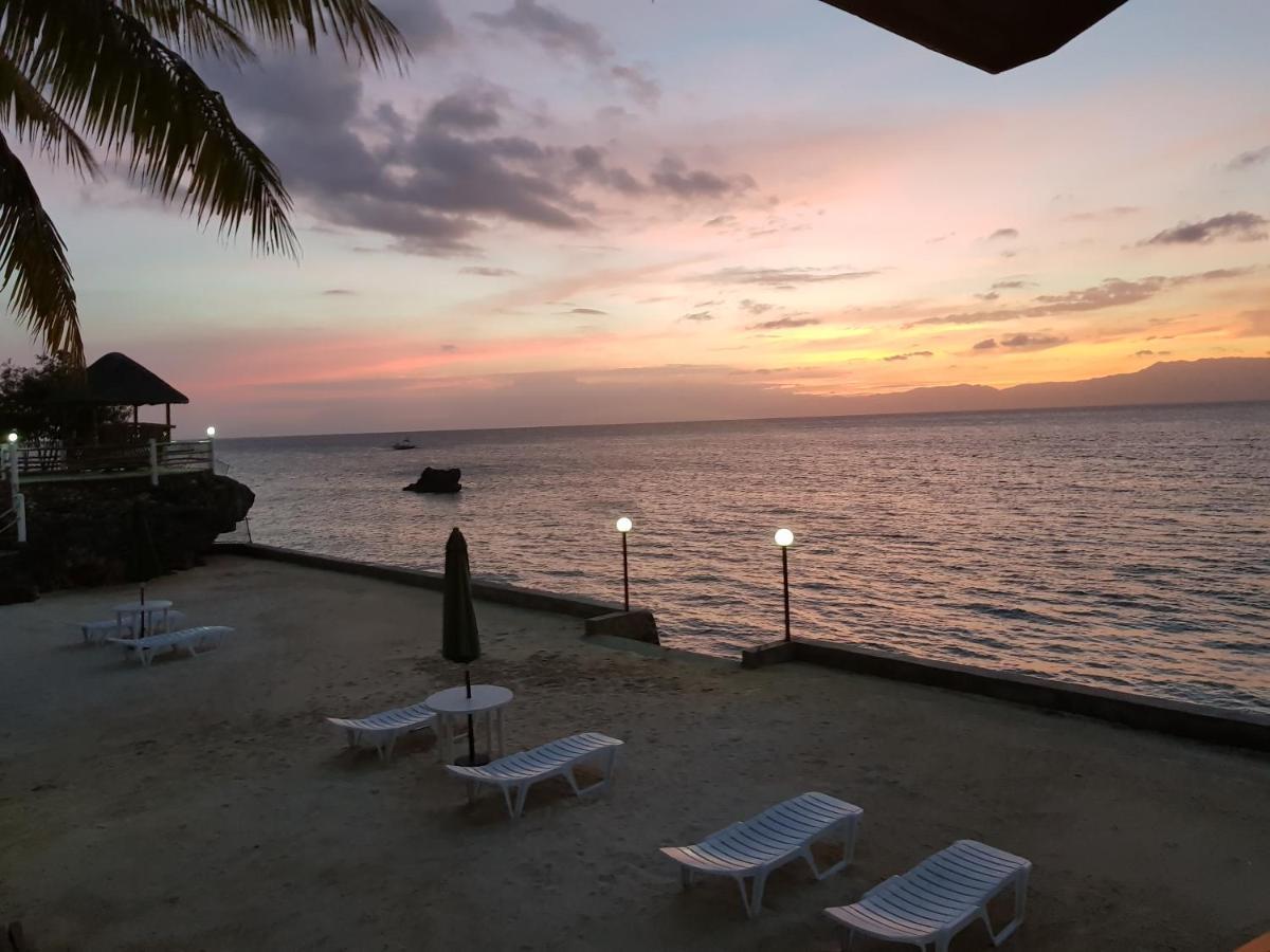 Tauig Beach Resort Moalboal Dış mekan fotoğraf