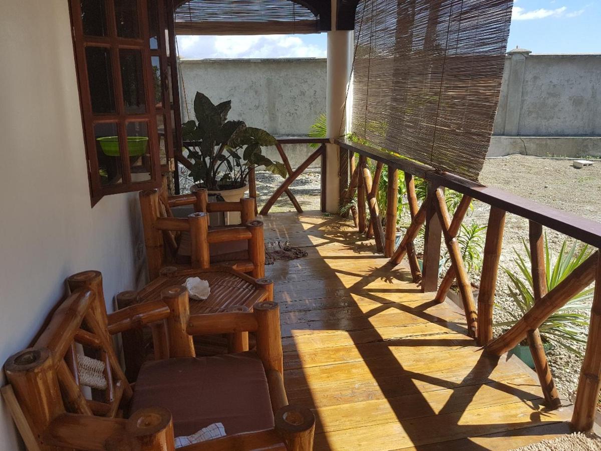 Tauig Beach Resort Moalboal Dış mekan fotoğraf