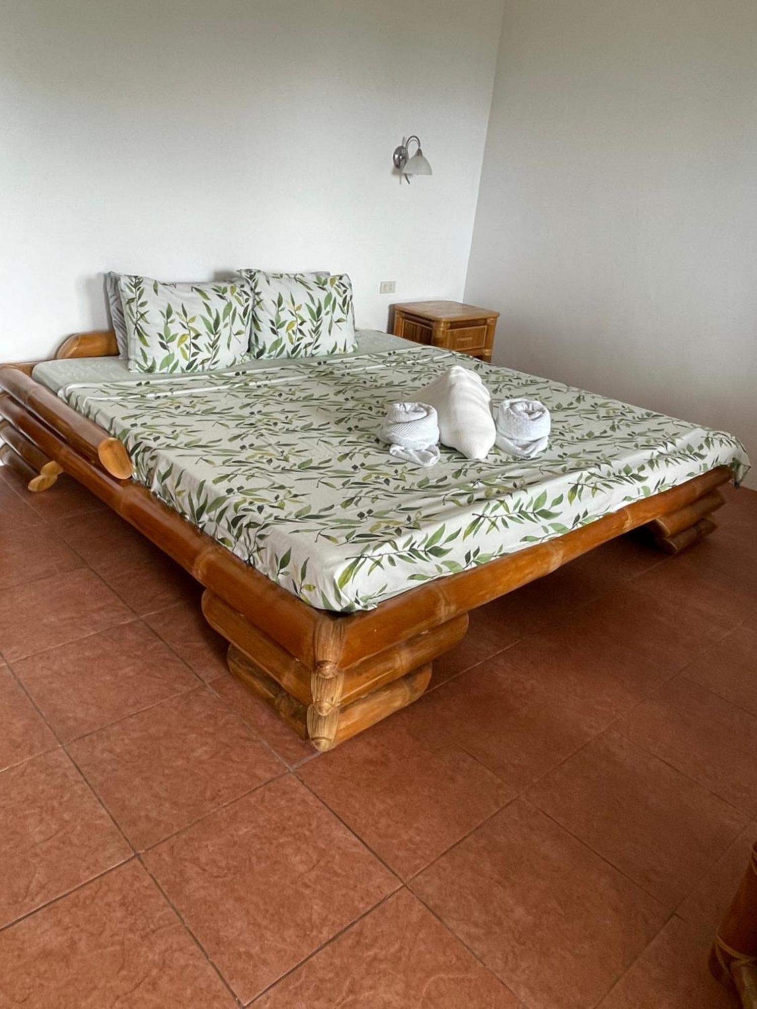 Tauig Beach Resort Moalboal Dış mekan fotoğraf